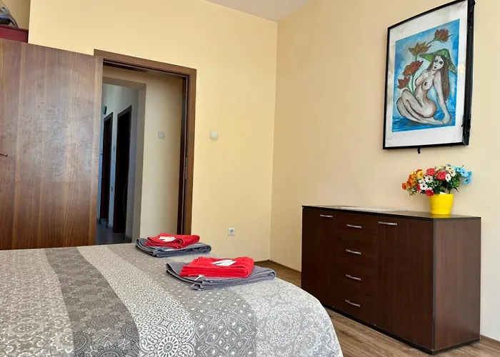 Lejlighed Comfy Next To Palace Of Justice *