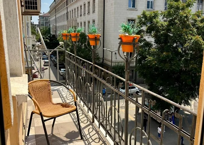 Comfy Next To Palace Of Justice